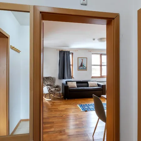 'chamonix' In - 1 Bedroom - In&out - Free Апартаменты